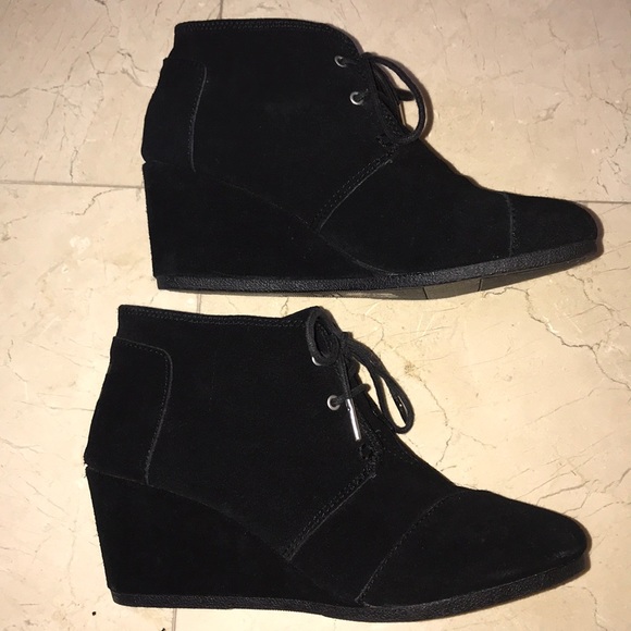 Black Suede Toms Desert Wedges - Picture 2 of 7